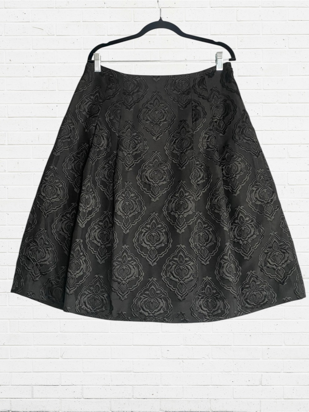 NWT Talbots Black Damask Jacquard A-Line Pleated Cocktail Skirt 12, Holiday Chic